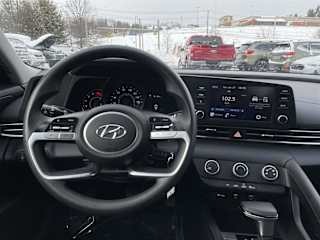 imgi_12_698413b4af8ad87aa62121de 2023 Hyundai Elantra