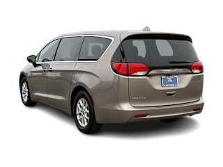 imgi_14_698c88a4a045662443e3d0e3-ISOLATED 2017 Chrysler Pacifica