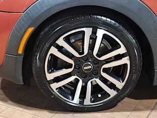 imgi_16_6915e0ae39f000993ad27f67 2021 MINI Cooper