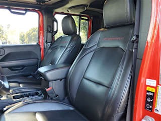 imgi_19_69867d86a045662443f4e160 2020 Jeep Gladiator