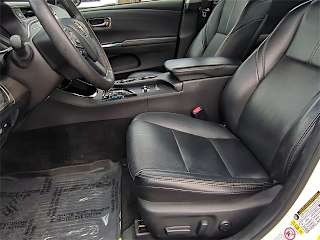 imgi_21_6969ca137c0c09af084ce1c1 2016 Toyota Avalon