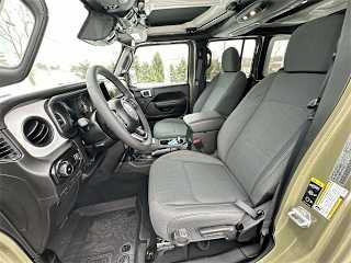 imgi_22_6982ccddaf8ad87aa6bb7320 2026 Jeep Wrangler