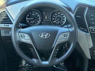 imgi_22_698b4e5aa045662443703db3 2017 Hyundai Santa Fe Sport