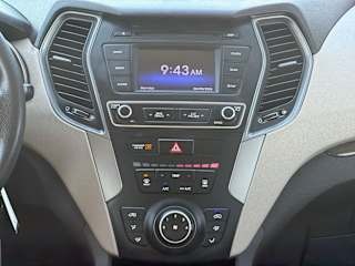 imgi_23_698b4e58a0456624437027f0 2017 Hyundai Santa Fe Sport