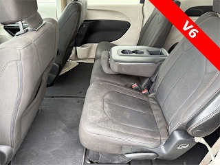 imgi_23_698cdff8a045662443e084ee 2017 Chrysler Pacifica