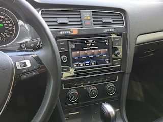 imgi_24_69054705cc9c8aebadbee3f9 2021 Volkswagen Golf