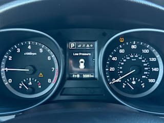 imgi_25_698b4e58a045662443702c95 2017 Hyundai Santa Fe Sport