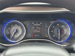 imgi_25_698c7457a045662443b29794 2017 Chrysler Pacifica