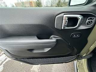 imgi_35_6982ccdcaf8ad87aa6bb710f 2026 Jeep Wrangler