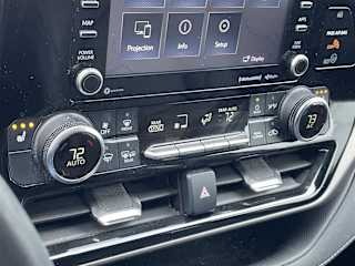 imgi_38_6986b499a0456624438c6e64 2020 Toyota Highlander