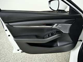 imgi_42_696fe0777c0c09af08f13202 2025 Mazda Mazda3