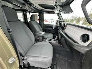 imgi_4_6982ccdbaf8ad87aa6bb5d1c 2026 Jeep Wrangler