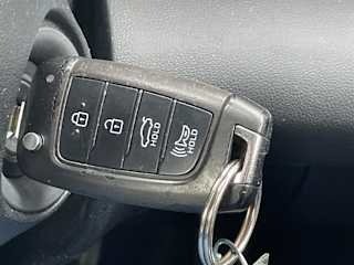 2023 Hyundai Elantra - Image 8